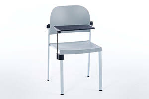 Mit der abnehmbaren Schreibplatte ist der Passau ST überall einsetzbar Mit der abnehmbaren Schreibplatte ist der Passau ST überall einsetzbar